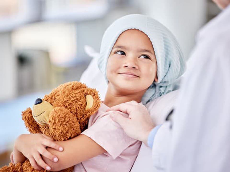 Jediný liek existoval už v roku 2021, deti ho dostanú až teraz: Verejný ochranca práv odhaľuje zlyhanie systému!