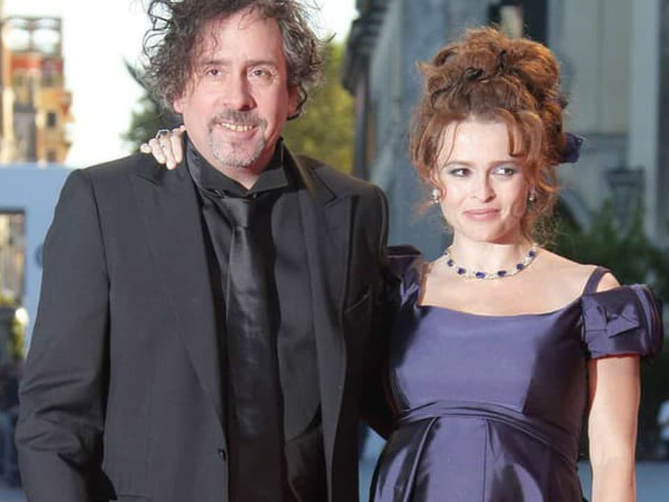 Ani vytúžené deti NEZACHRÁNILI slávne manželstvo.: Tim Burton našiel lásku nakoniec u NAJKRAJŠEJ ženy sveta