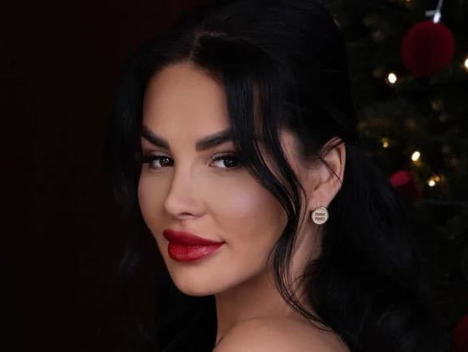 Zuzana Plačková sa zmenila na snehovú kráľovnú a nafotila krásne fotky so synčekom! Kde je ale tato?