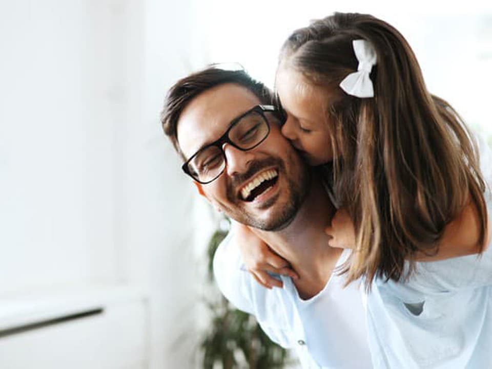 KVÍZ, ktorý vás rozosmeje: Spoznáte legendárne hlášky otcov?