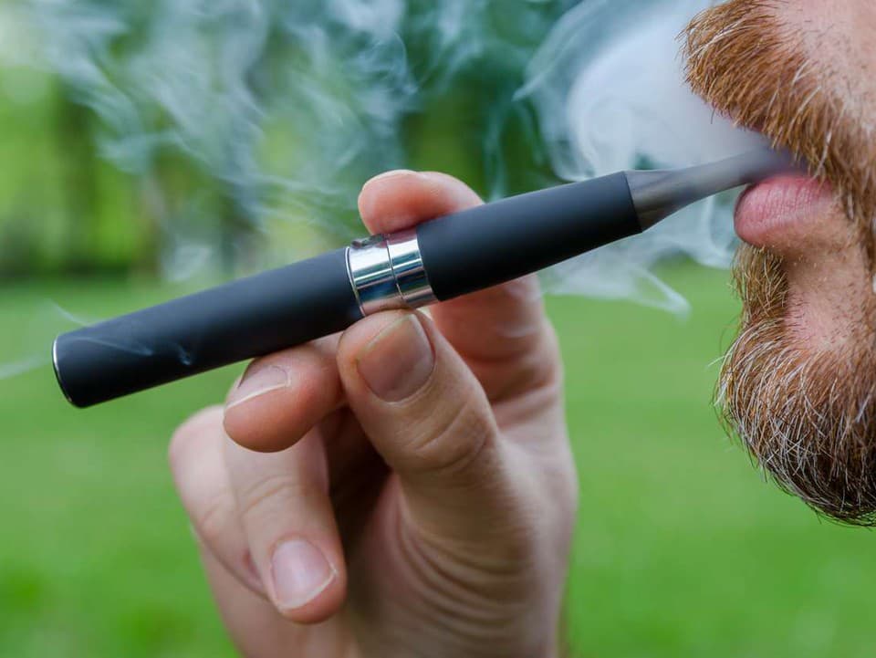 Aj krátke vapovanie môže poškodiť pľúca. Následky môžu pretrvávať aj po tom, čo prestaneš