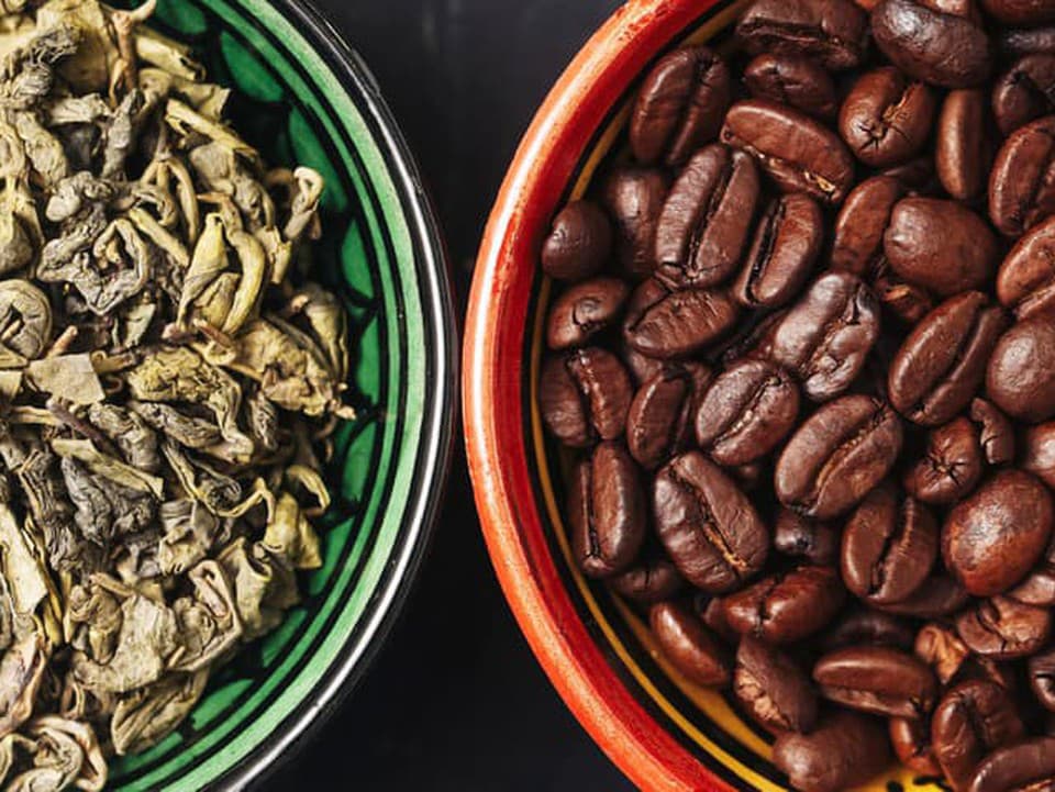 Čaj alebo káva: Toto rozhodnutie môže ovplyvniť riziko osteoporózy u starších žien