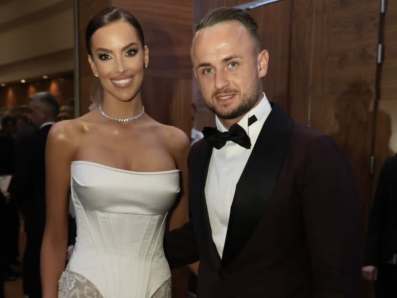 Lobotka žiaril na galavečeri Futbalista roka 2025: Krásna partnerka po jeho boku pritiahla všetky pohľady