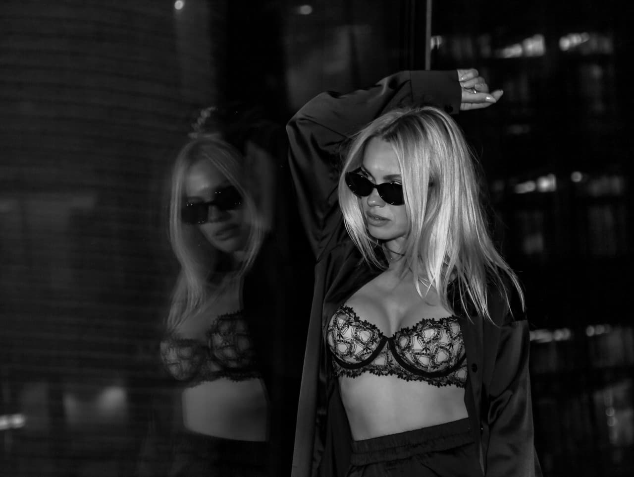 Black and white image