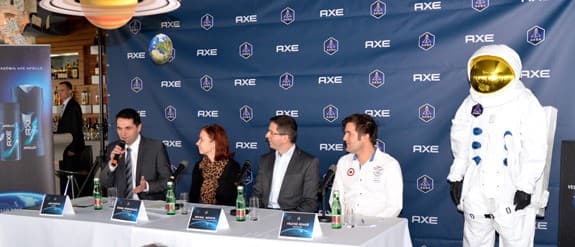 Počas tlačovej konferencie v