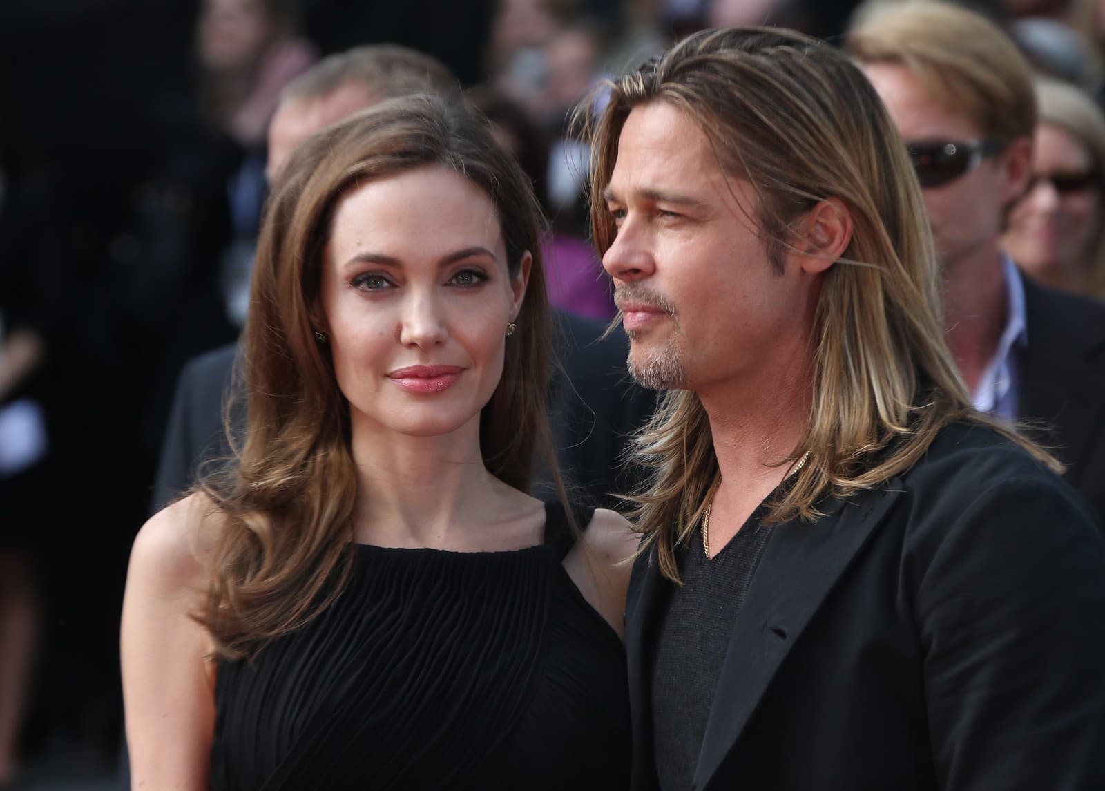 Angelina je na Brada