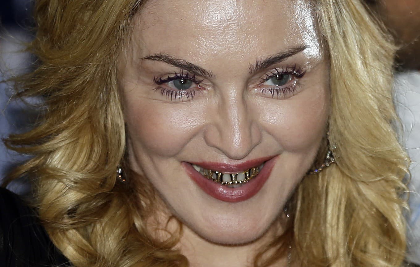 Nebála sa šokovať. Madonne