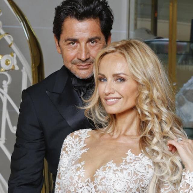 Krásna Adriana Sklenaříková sa