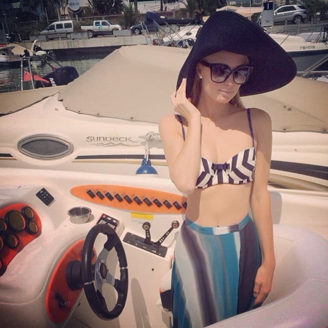 Paris Hilton oddychovala na