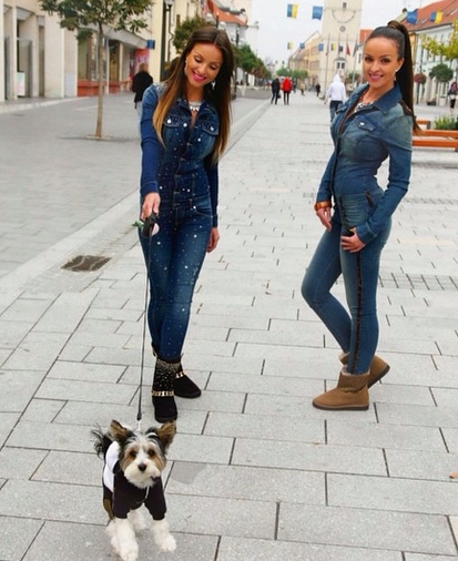 Spevácke duo Twiins pózovali
