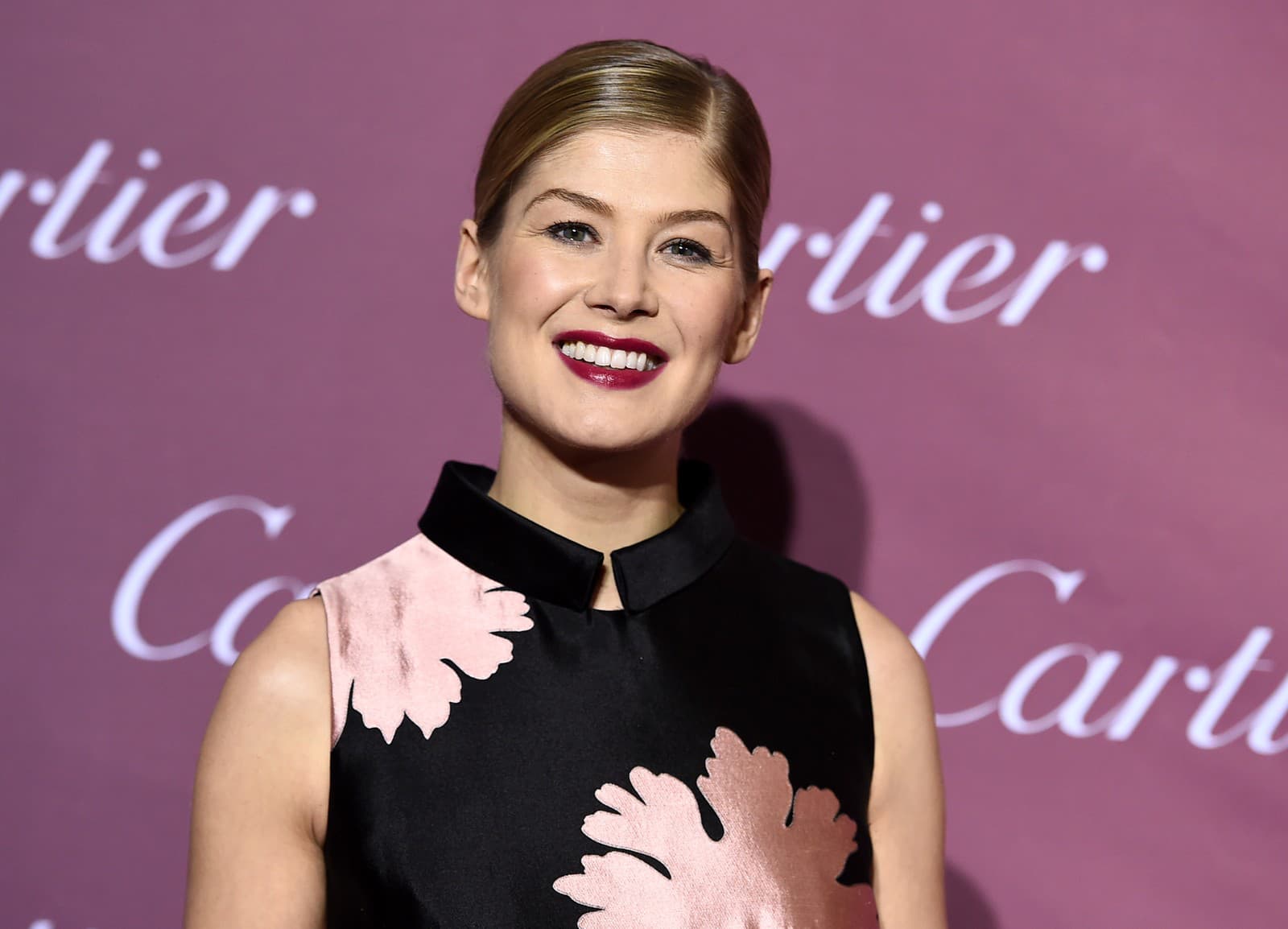 Rosamund patrí k najkrajším