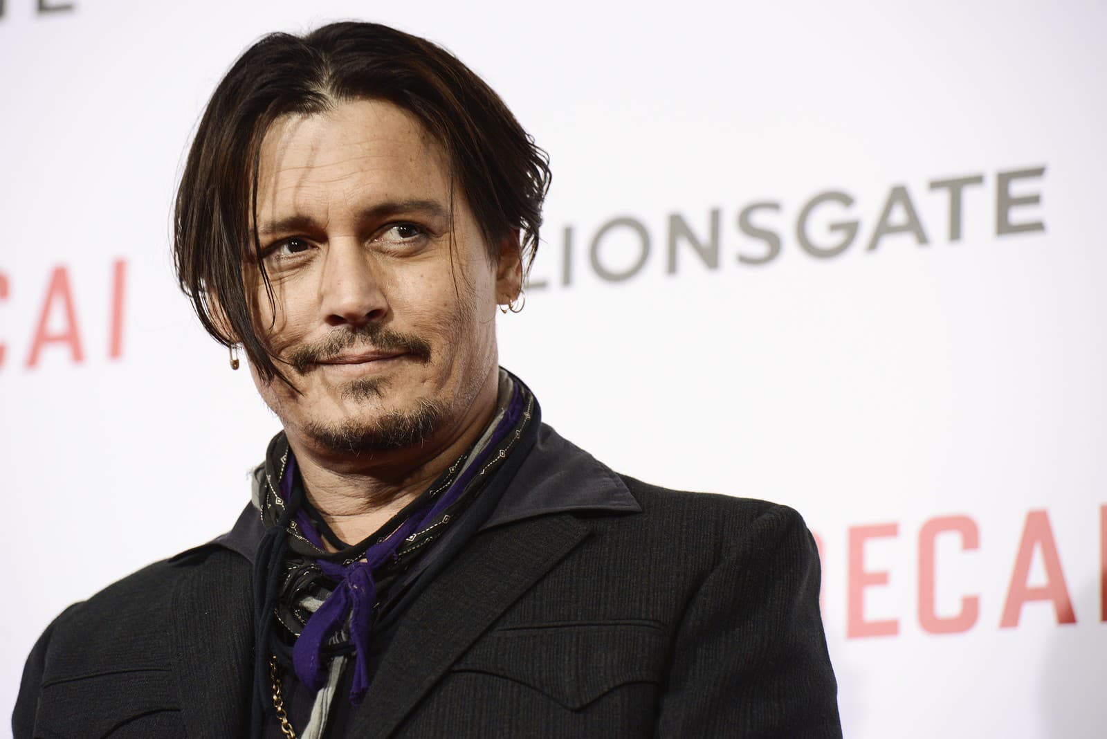 Johnny Depp miluje kostýmy