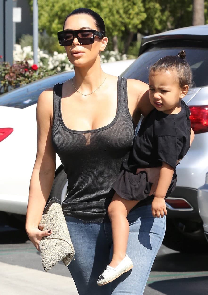 Kim Kardashian má okrem
