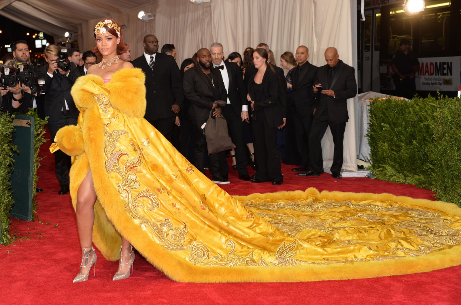 Rihanna v poriadne extravagantnom