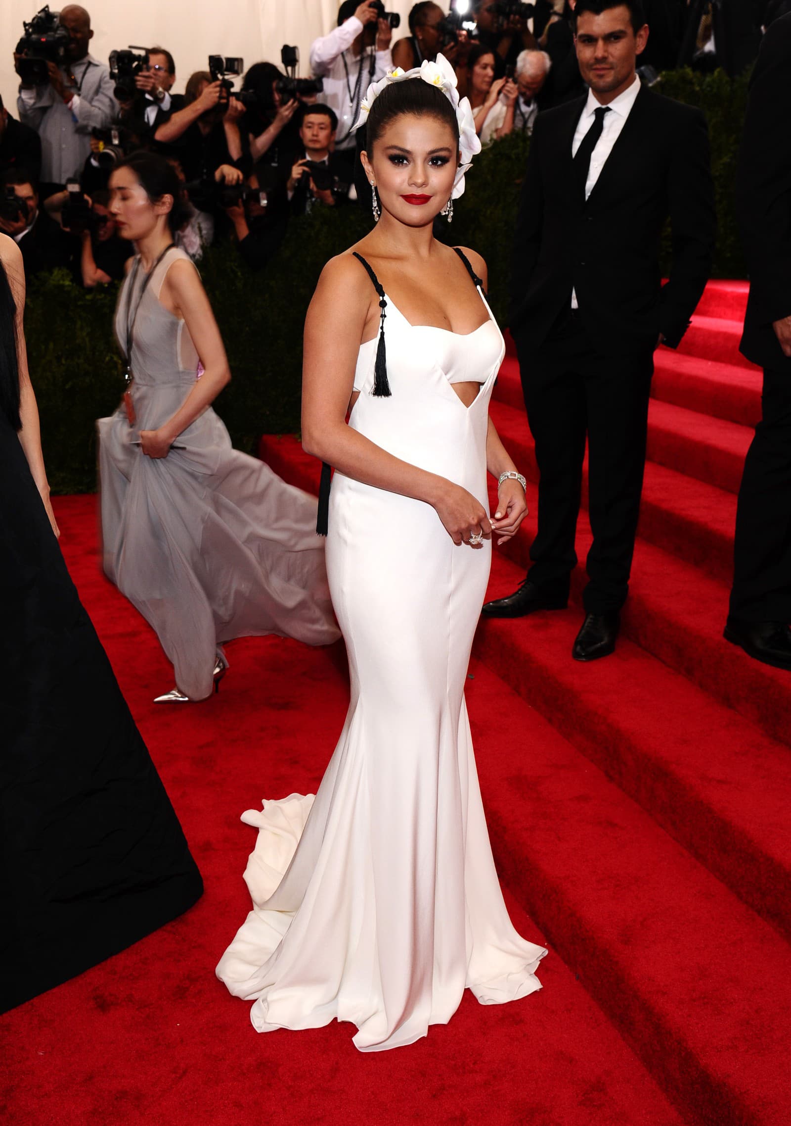Selena Gomez v róbe
