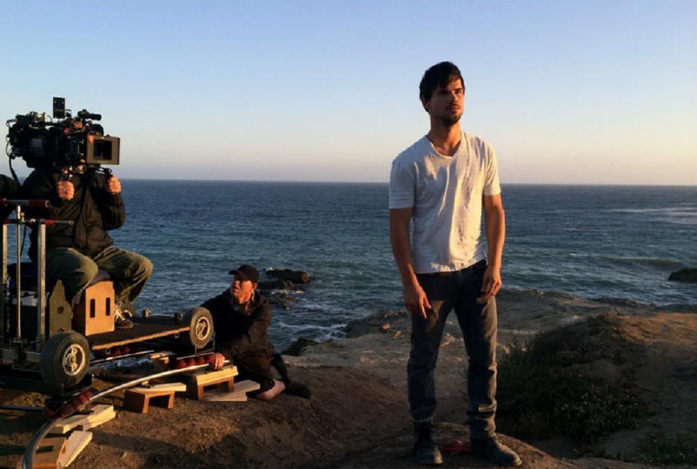 S hercom Taylorom Lautnerom
