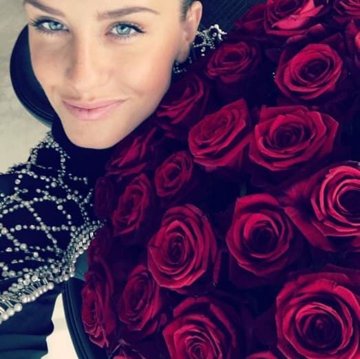 Zamilovaná modelka je krásna,