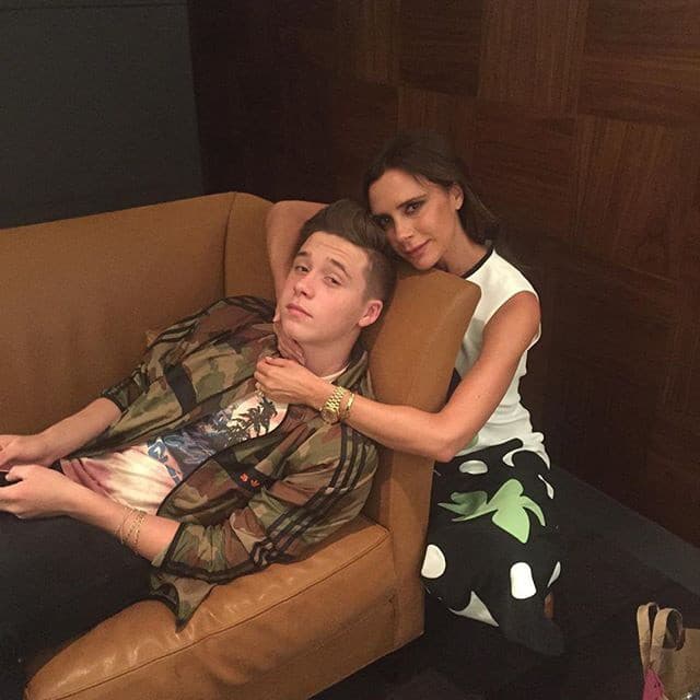 Victoria Beckham zdieľa najmä