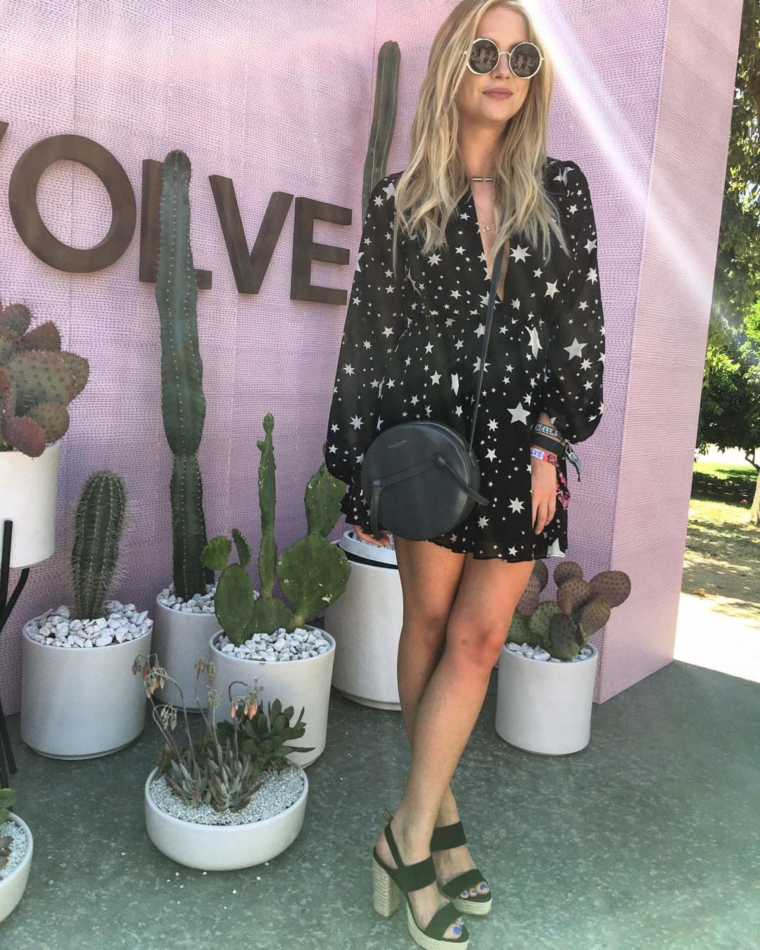 Ashley Benson sa na