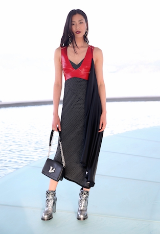 Liu Wen je mladá