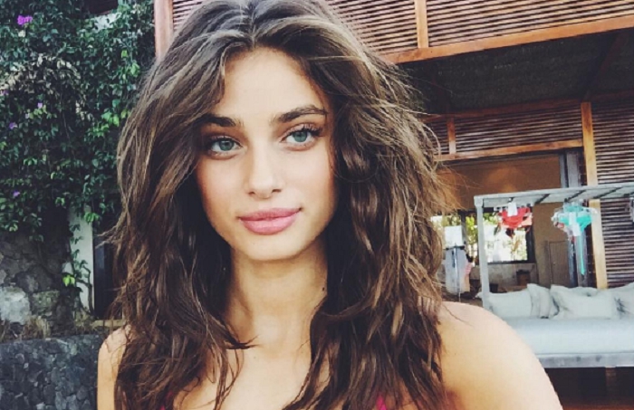 Supermodelka Vicotrias´s Secret Taylor