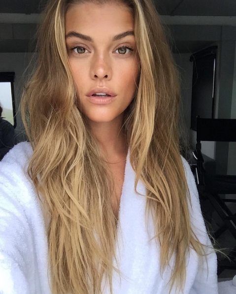 Kráska Nina Agdal randí