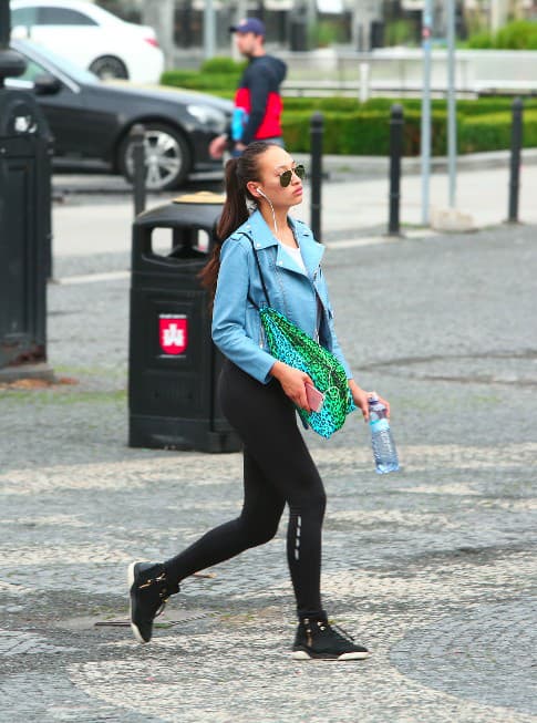 Moderátorka módnej televízie Fashion