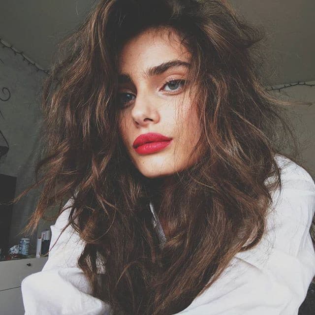 Taylor Hill je známa