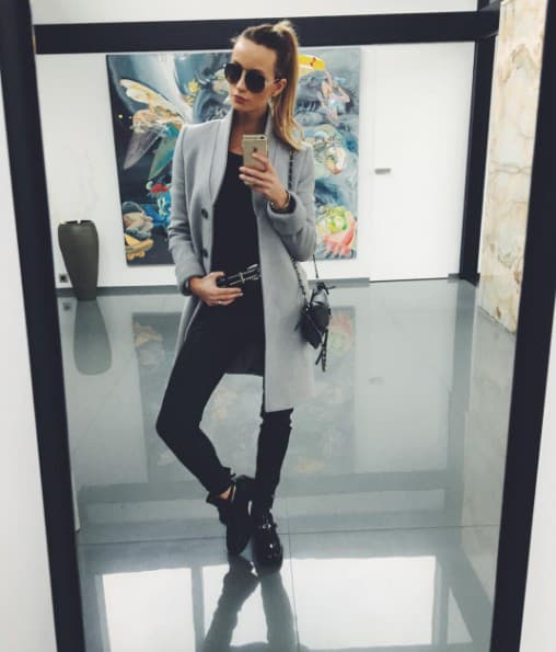 Modelka Ester Berdych Sátorová,