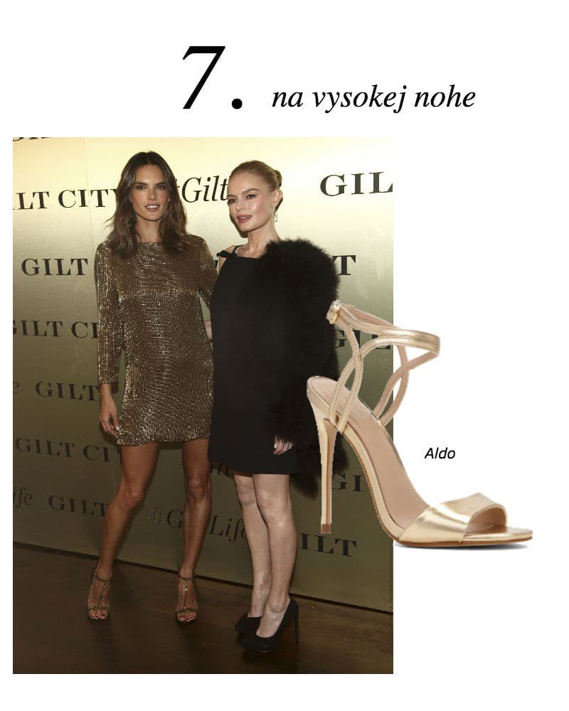 Zlaté sandáliky sú ideálne
