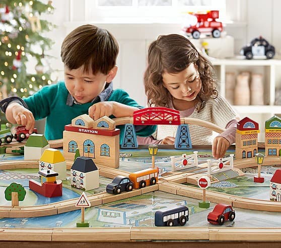 Vláčik od potterybarnkids.com sa