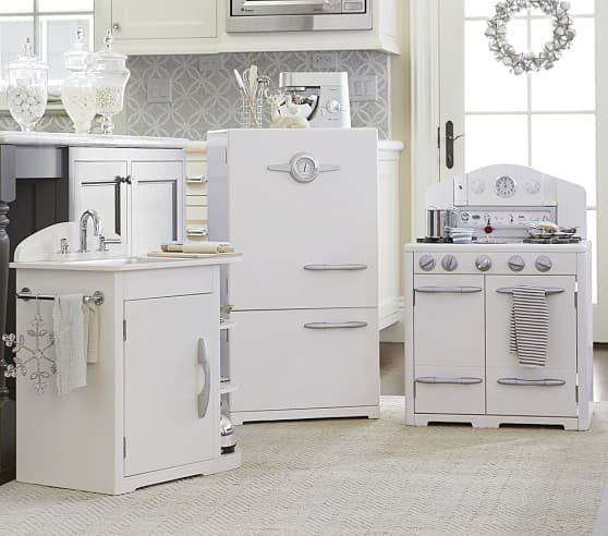 Kuchynská linka od potterybarnkids.com