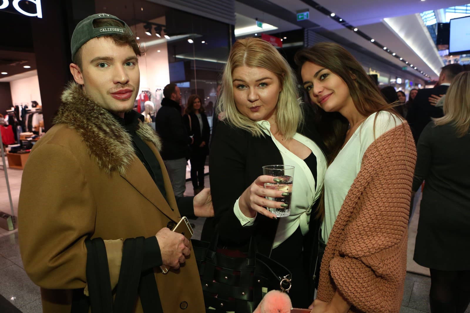 Pri predstavení kozmetiky spolu
