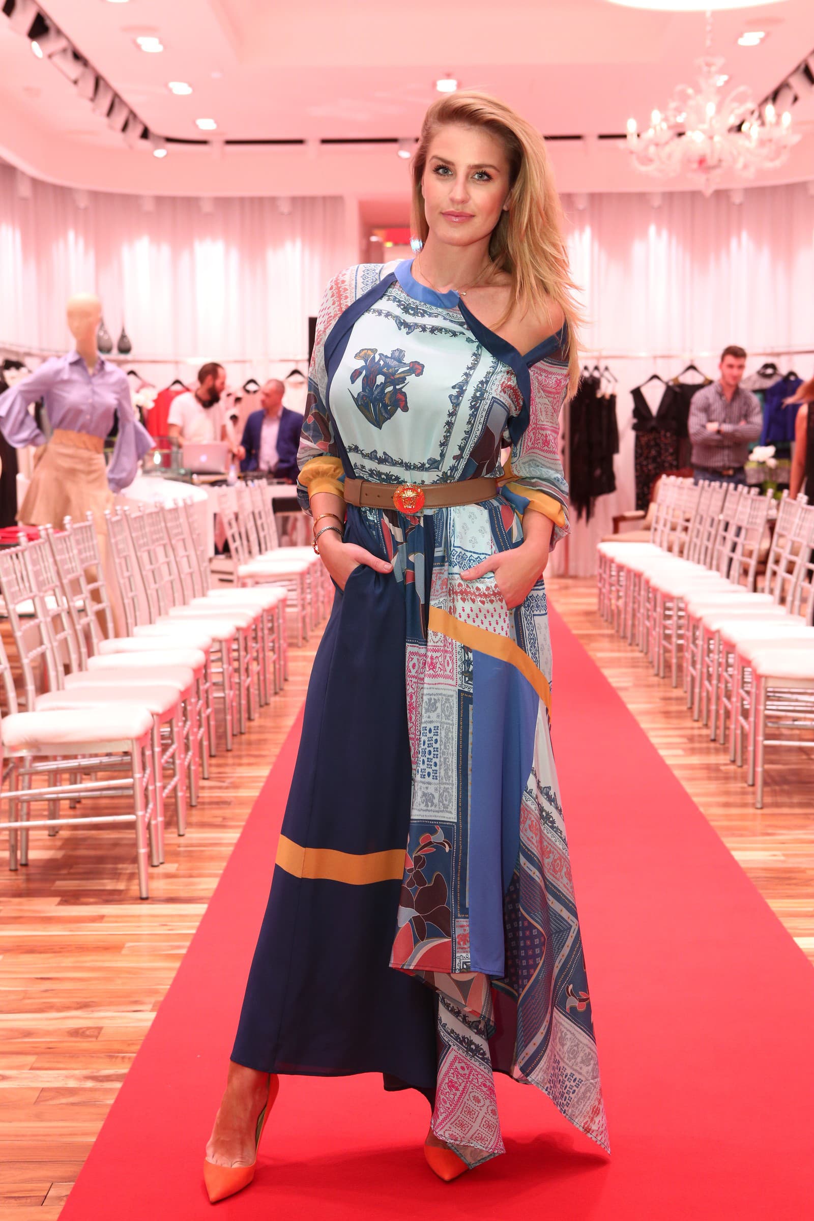 Romana Škamlová v hodvábnych