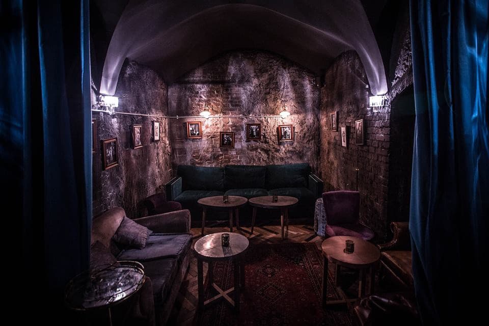 Coctail bar, ktorý sa