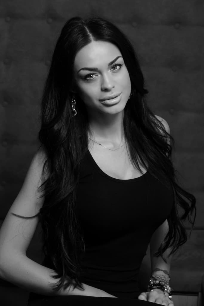 Profesionálna hairstylistka Dominika Bujdáková