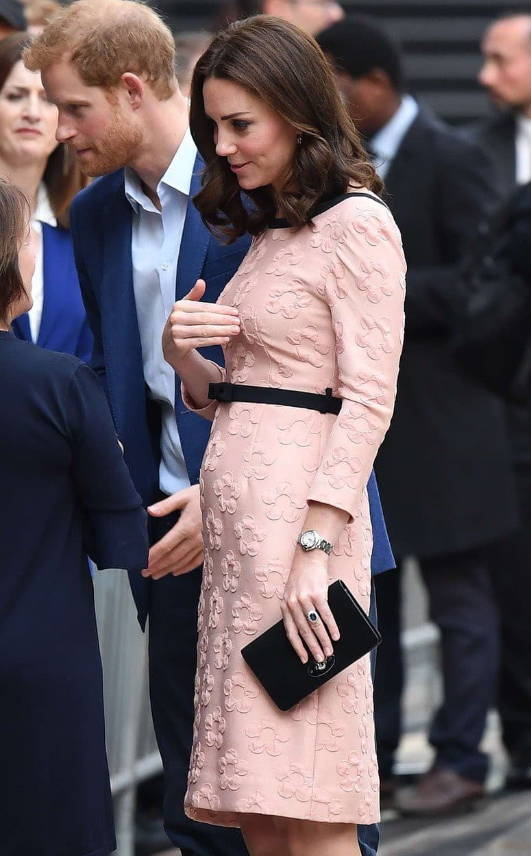 Kate Middleton čaká svoje