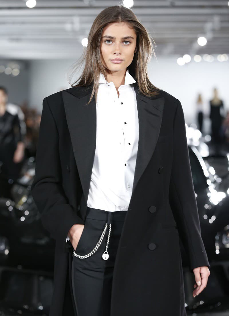 Modelka Taylor Hill v
