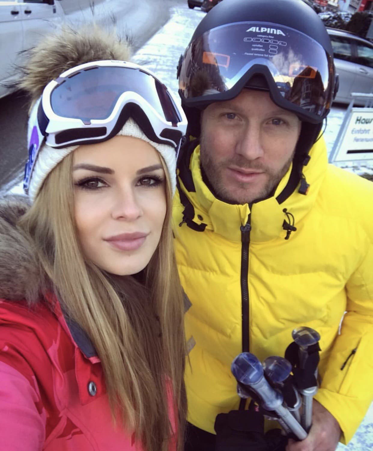 Zuzana vyzeará spokojne a