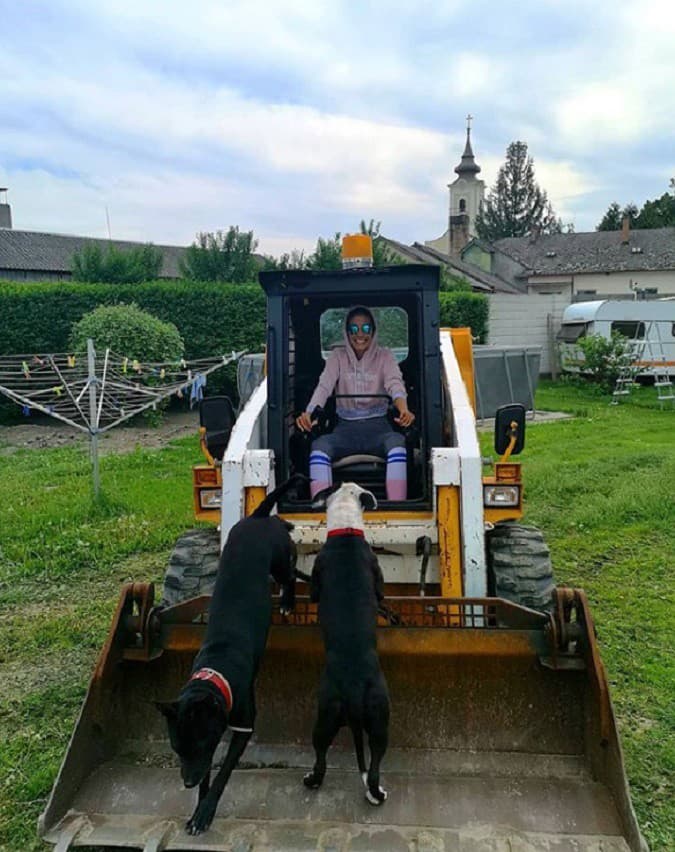 Jasmina je vždy a