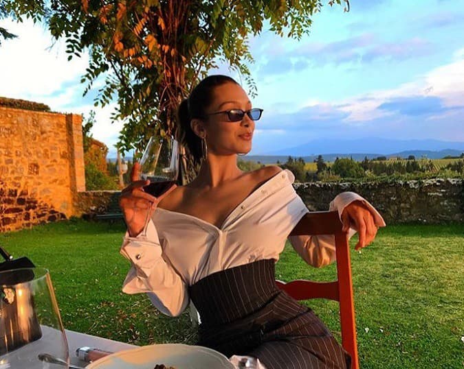 Modelka Bella Hadid podľahne