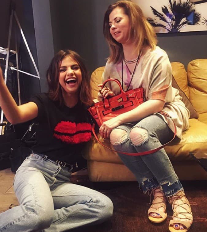Mama Mandy so Selenou