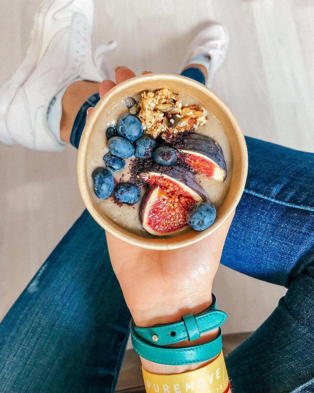 Mixované smoothie misky má