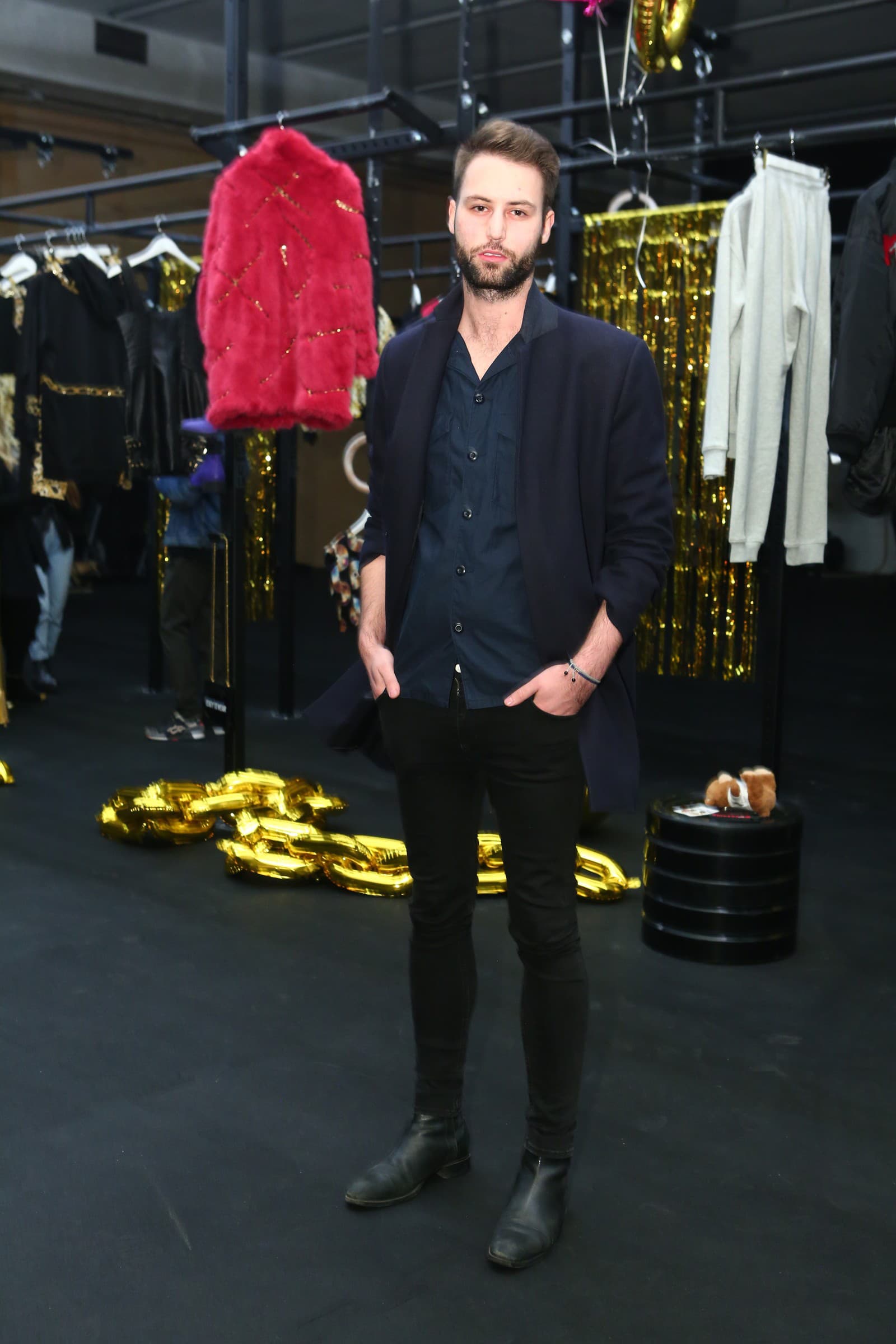 Módny stylista Alexander Lindov