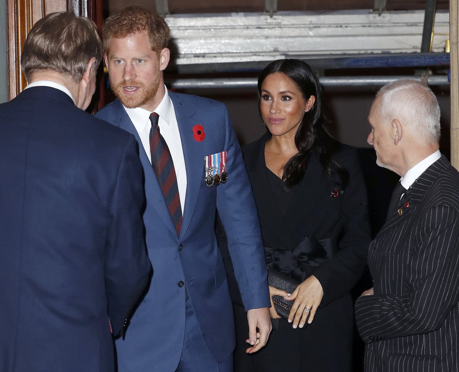 Meghan má krásne rovné