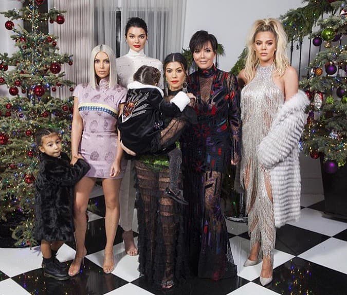 Rodina Kardashian-Jenner jednoducho sviatky