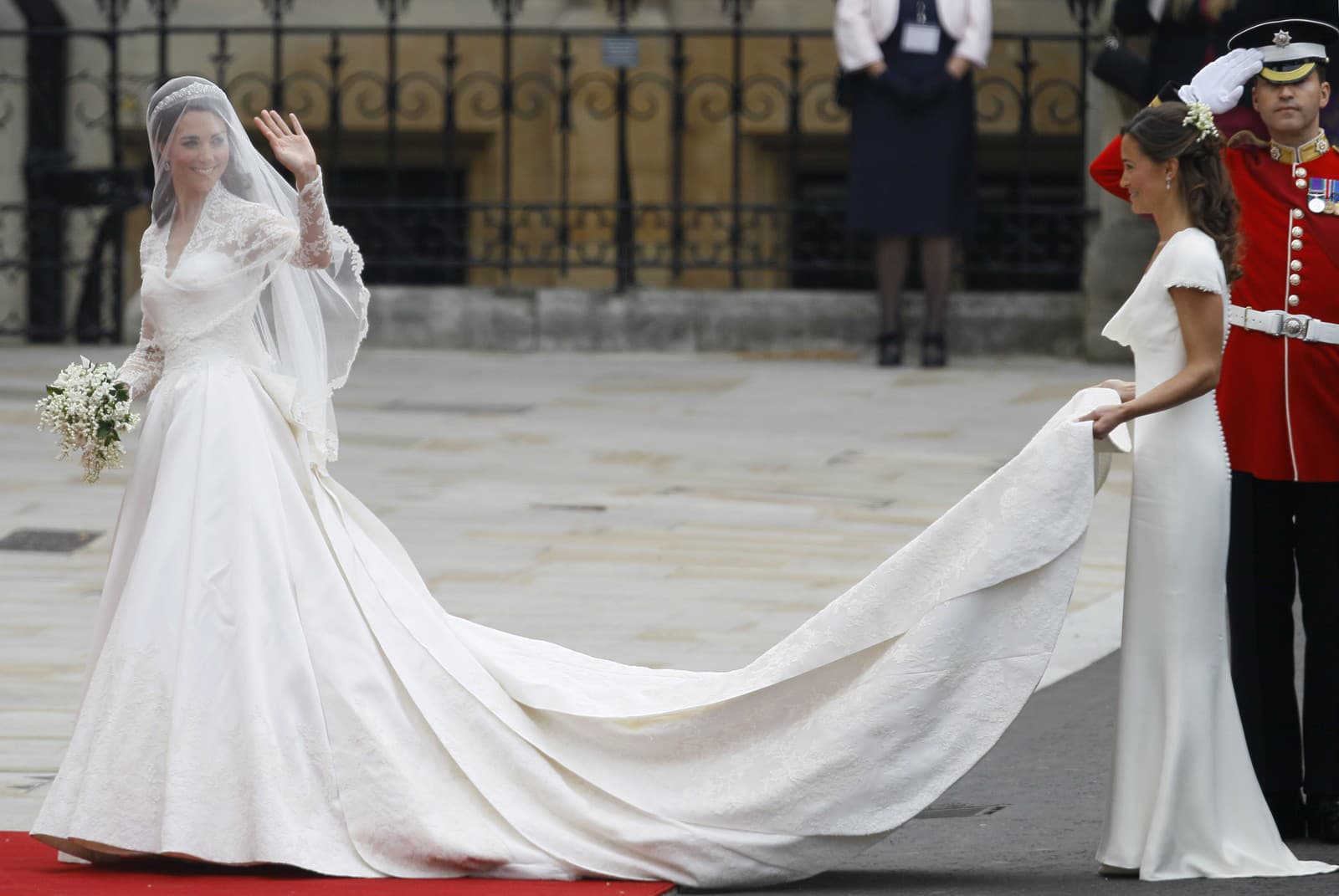 Pippa stále pri Kate