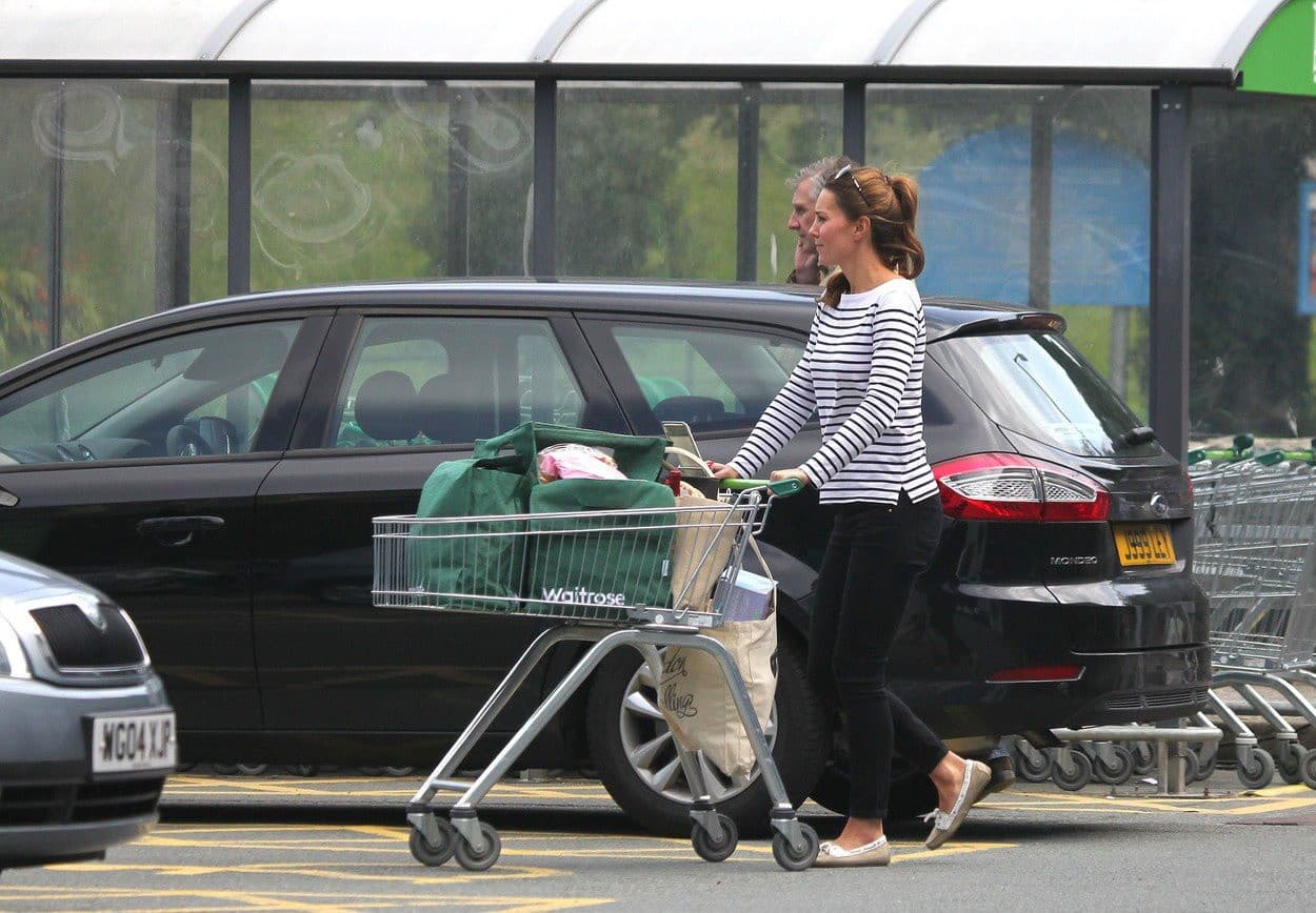 Kate Middleton pokračuje v