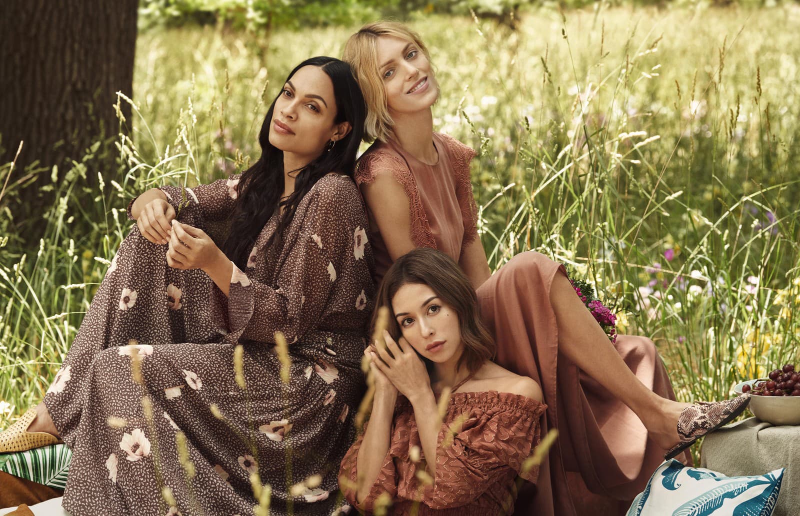 Anja Rubik ako modelka v kolekcii Conscious Collection na jar 2019