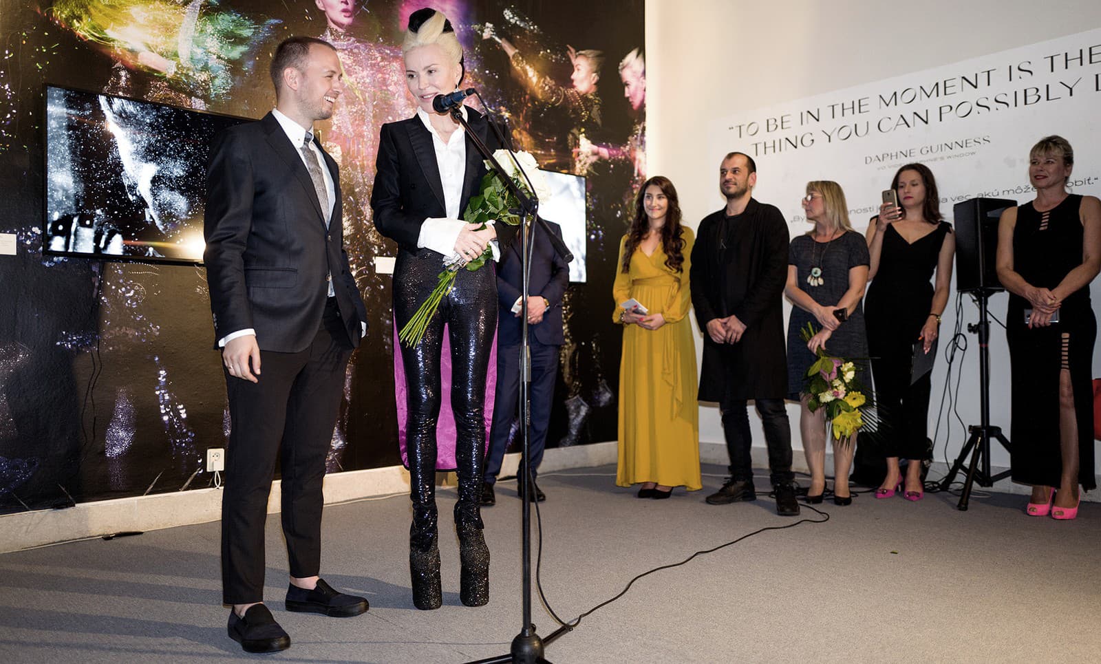Daphne Guinness na slávnostnom otvorení výstavy